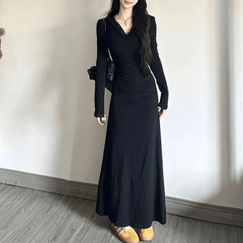 Long-Sleeve V-Neck Plain Maxi A-Line Dress Product Image