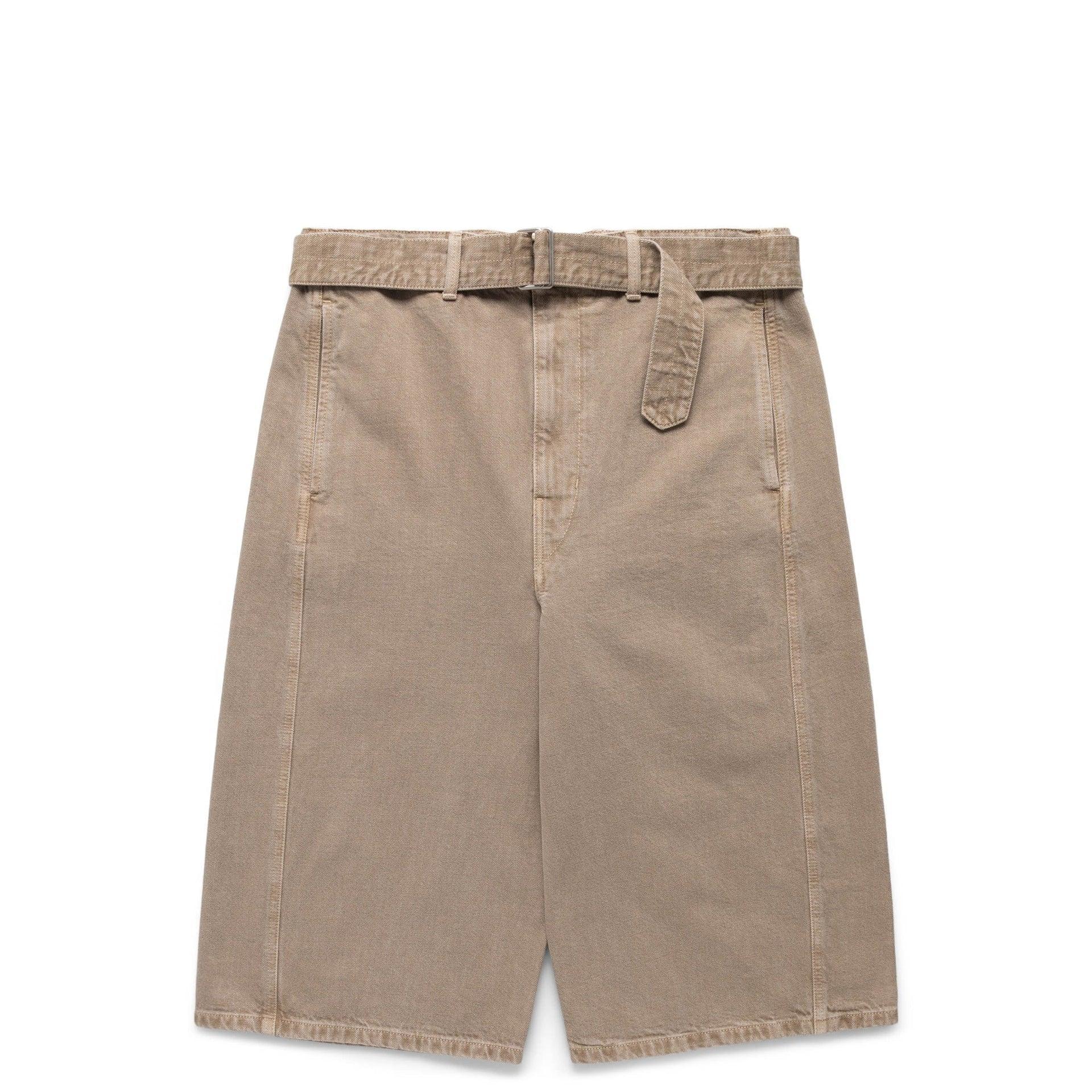 TWISTED SHORTS Product Image