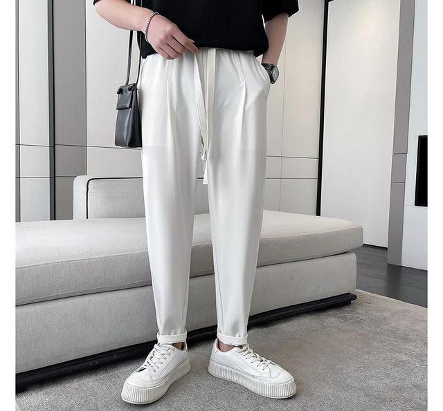 Mid Rise Plain Tapered Pants Product Image