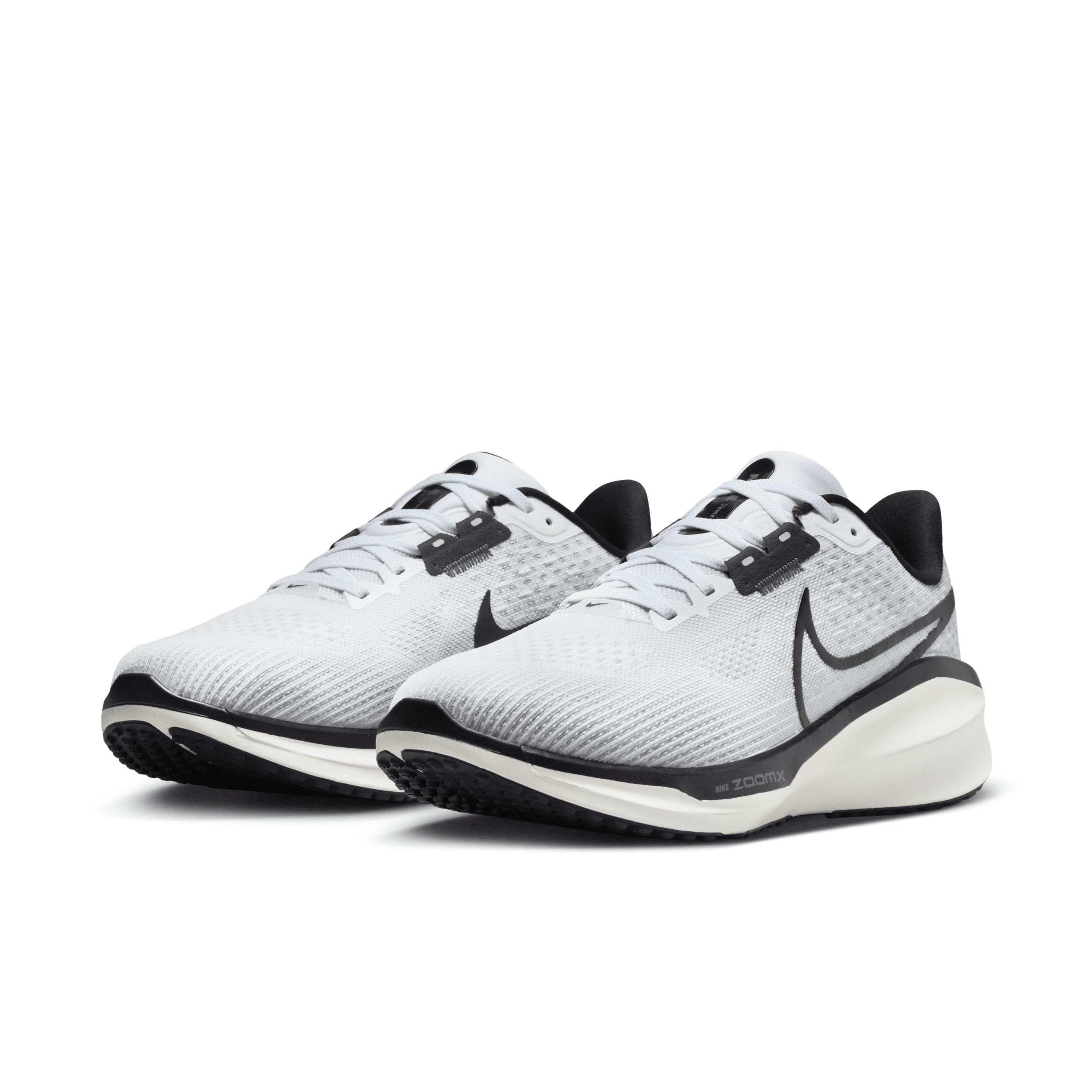 Nike Women's Vomero 17 Road Running Shoes (Extra Wide) Product Image