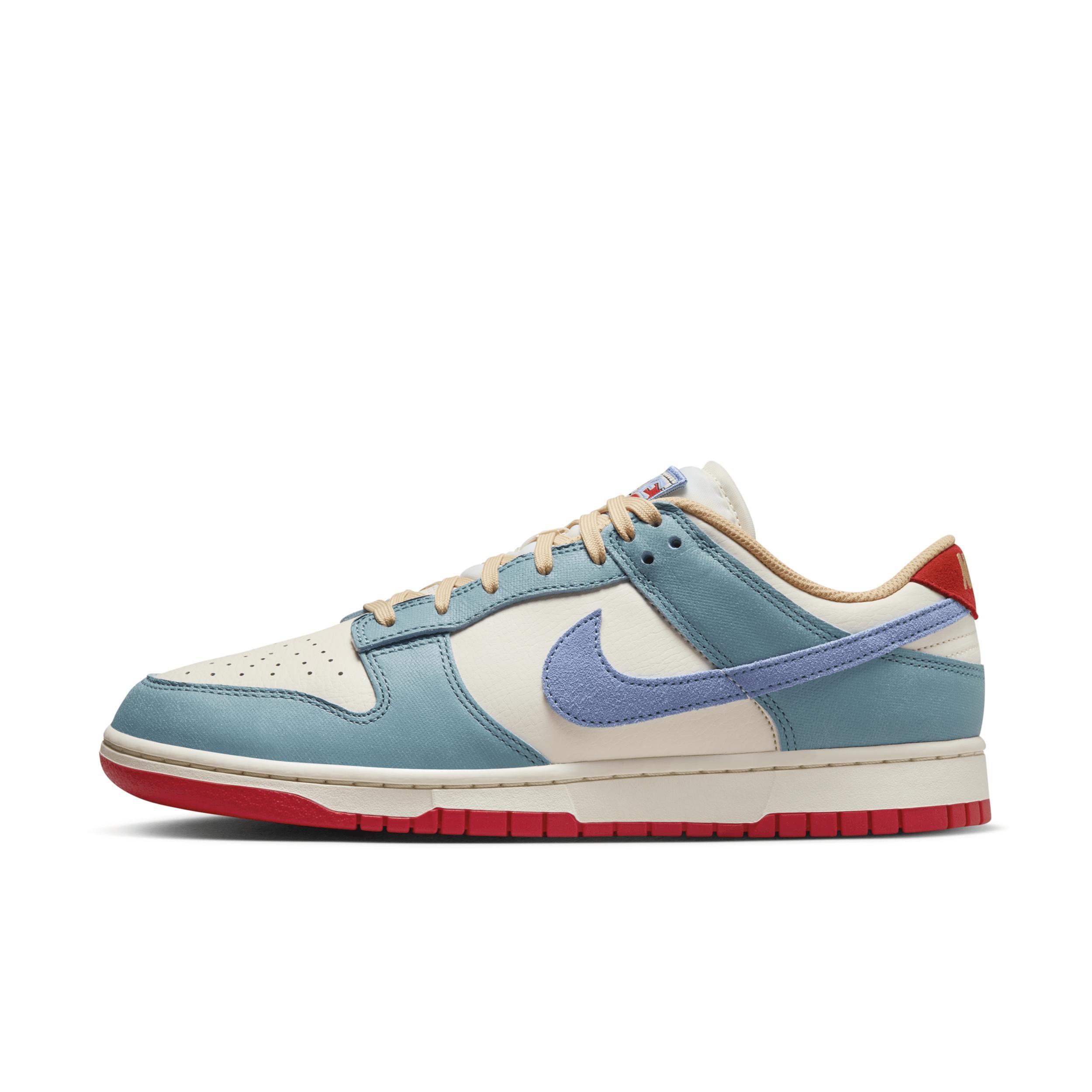 Nike Men's Dunk Low Premium Shoes Product Image