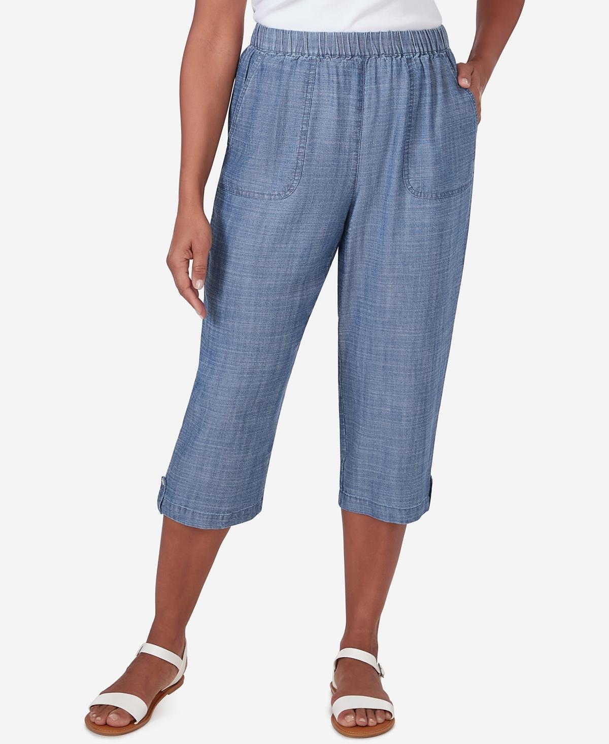 Women's Bayou Chambray Capri Pants with Pockets Product Image