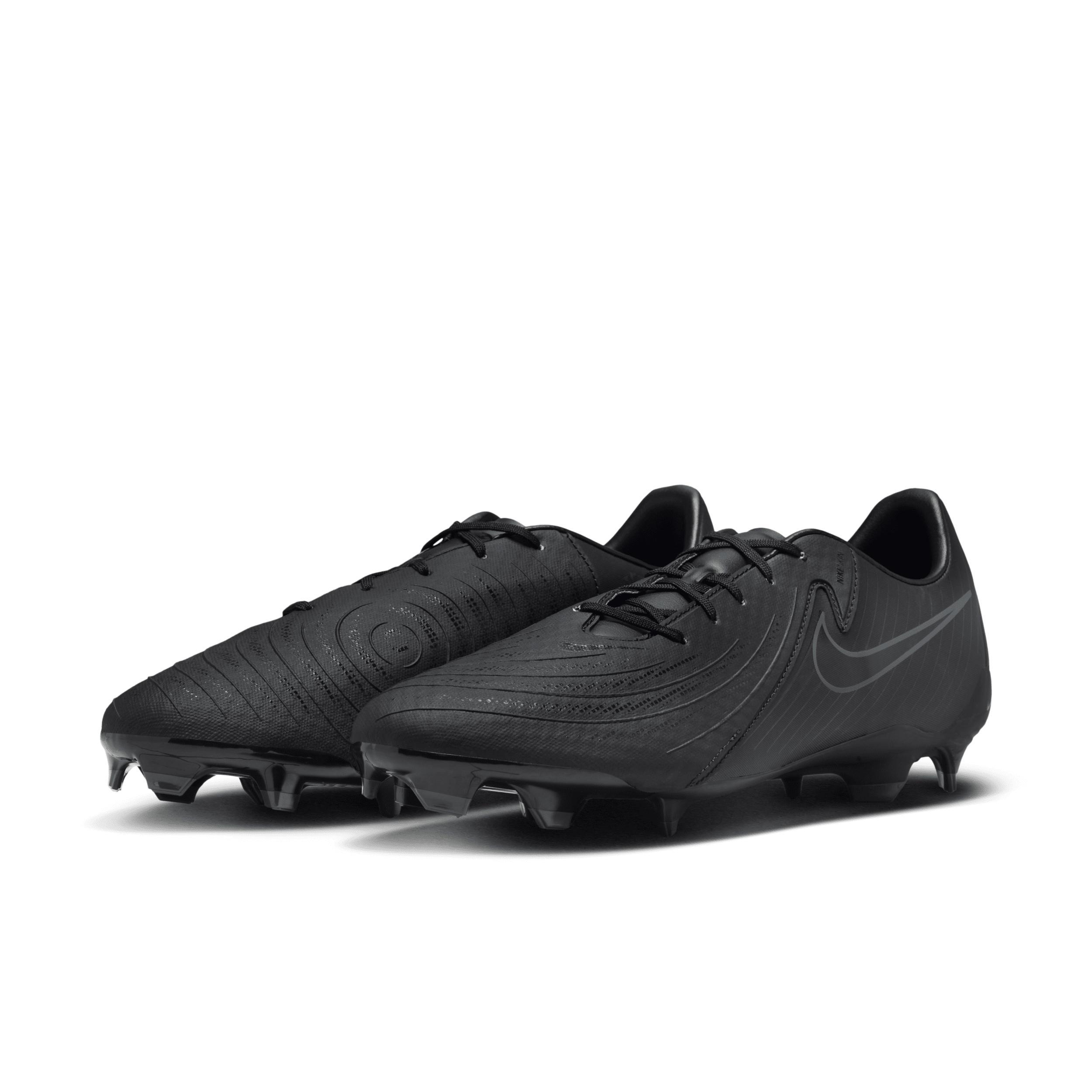 Nike Men's Phantom GX 2 Academy MG Low-Top Soccer Cleats Product Image