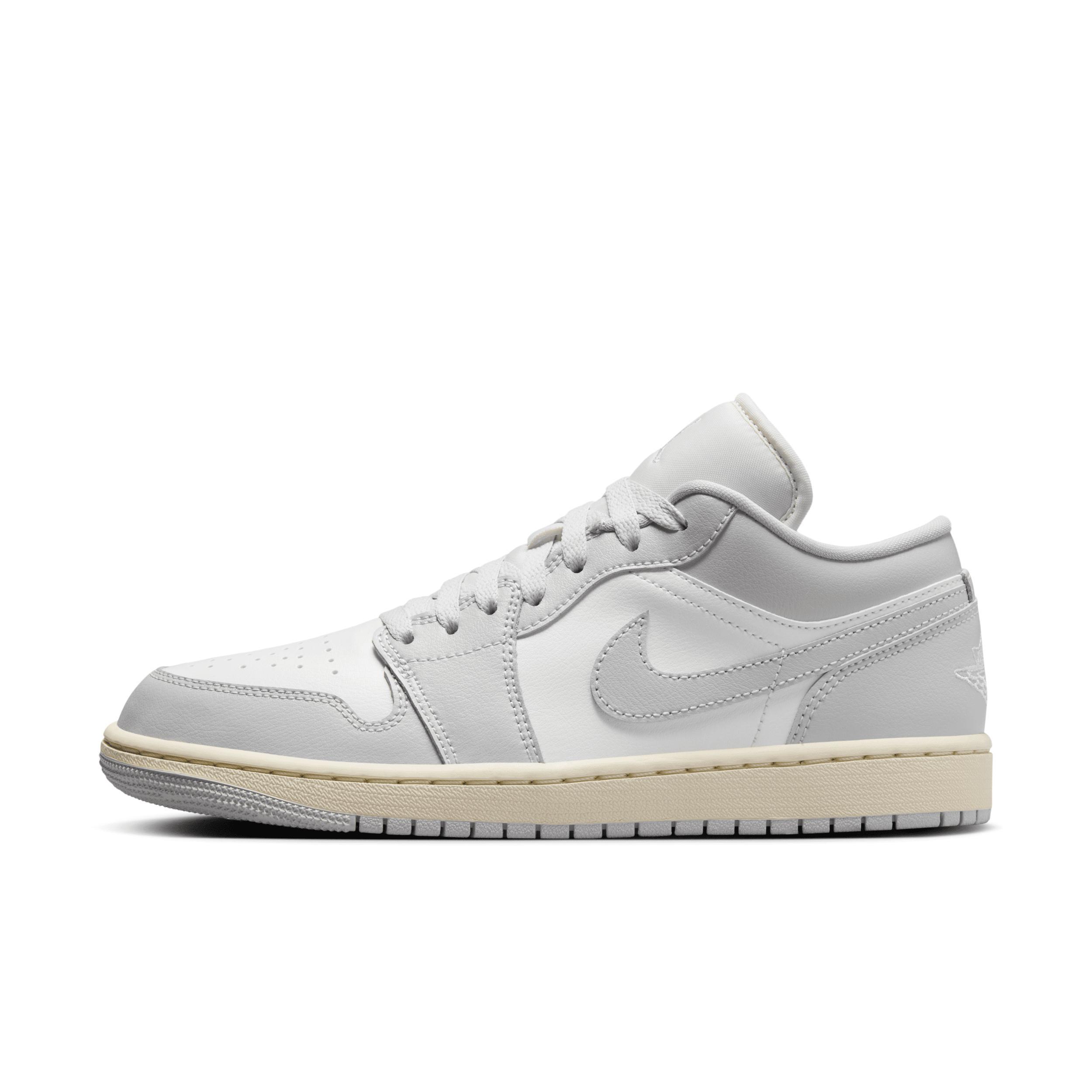 Air Jordan 1 Low Women's Shoes Product Image