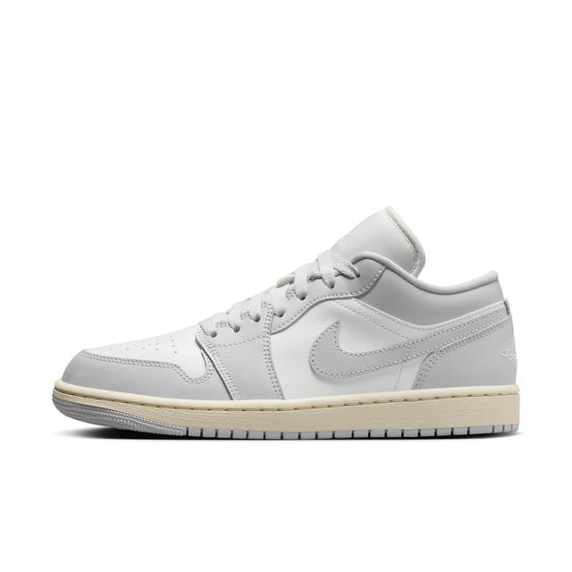 Air Jordan 1 Low Women's Shoes Product Image