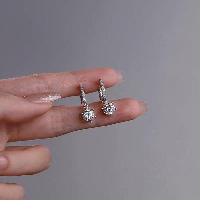 925 Sterling Silver Cubic Zirconia Drop Earring Product Image