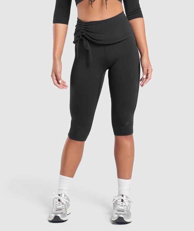 Ruched Capri Leggings Product Image