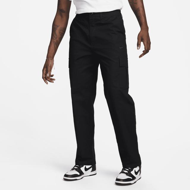 Nike Men's Club Cargo Pants Product Image