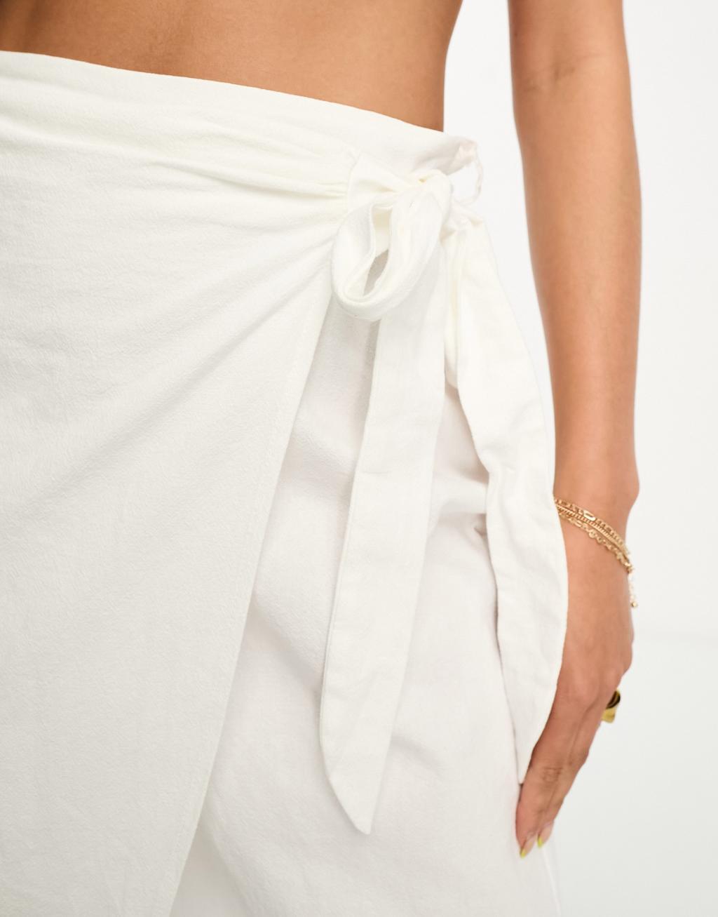 Vero Moda sarong maxi beach skirt in white Product Image