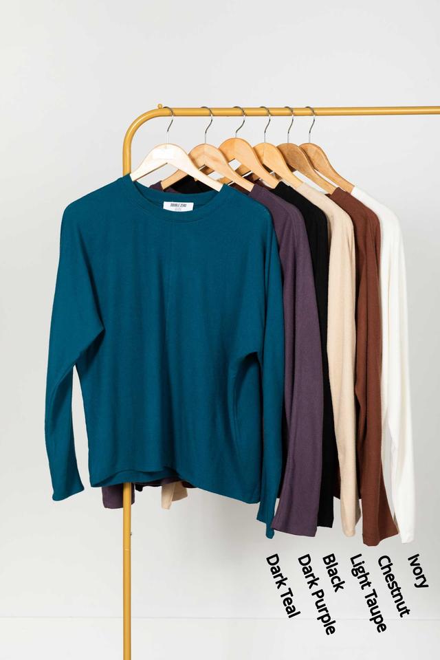 Seam Front Long Sleeve Knit Top Product Image