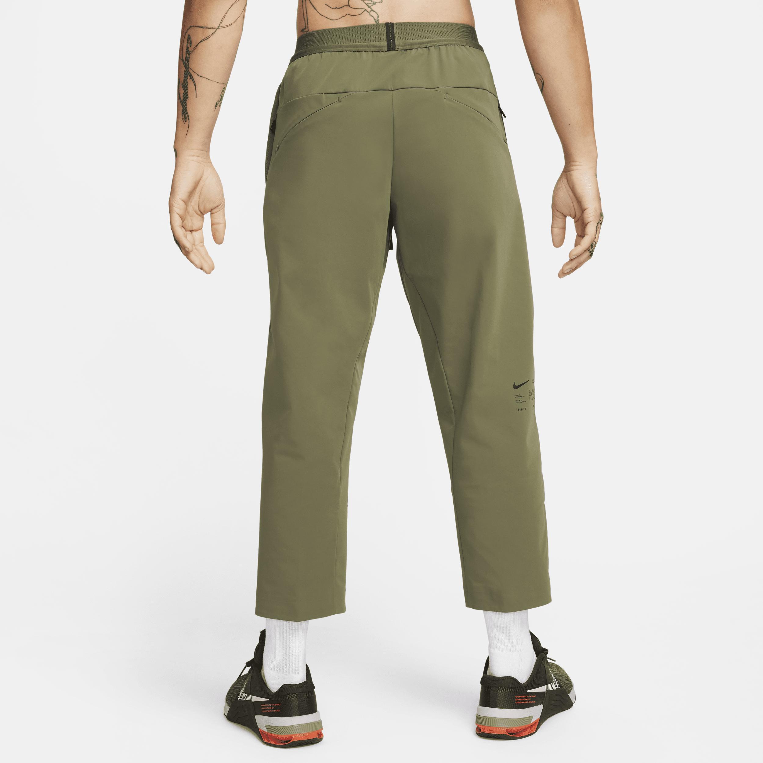 Nike Men's A.P.S. Dri-FIT Woven Versatile Pants Product Image