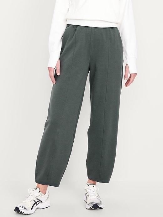 High-Waisted Dynamic Fleece Barrel-Leg Pants Product Image