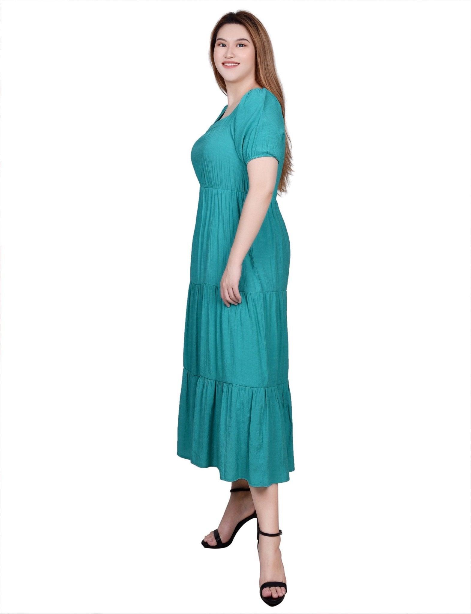 Short Sleeve Tiered Midi Dress Product Image