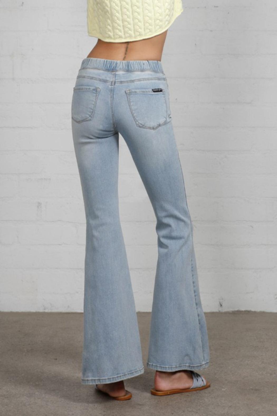 WIDE ELASTIC FLARE JEANS Female Product Image