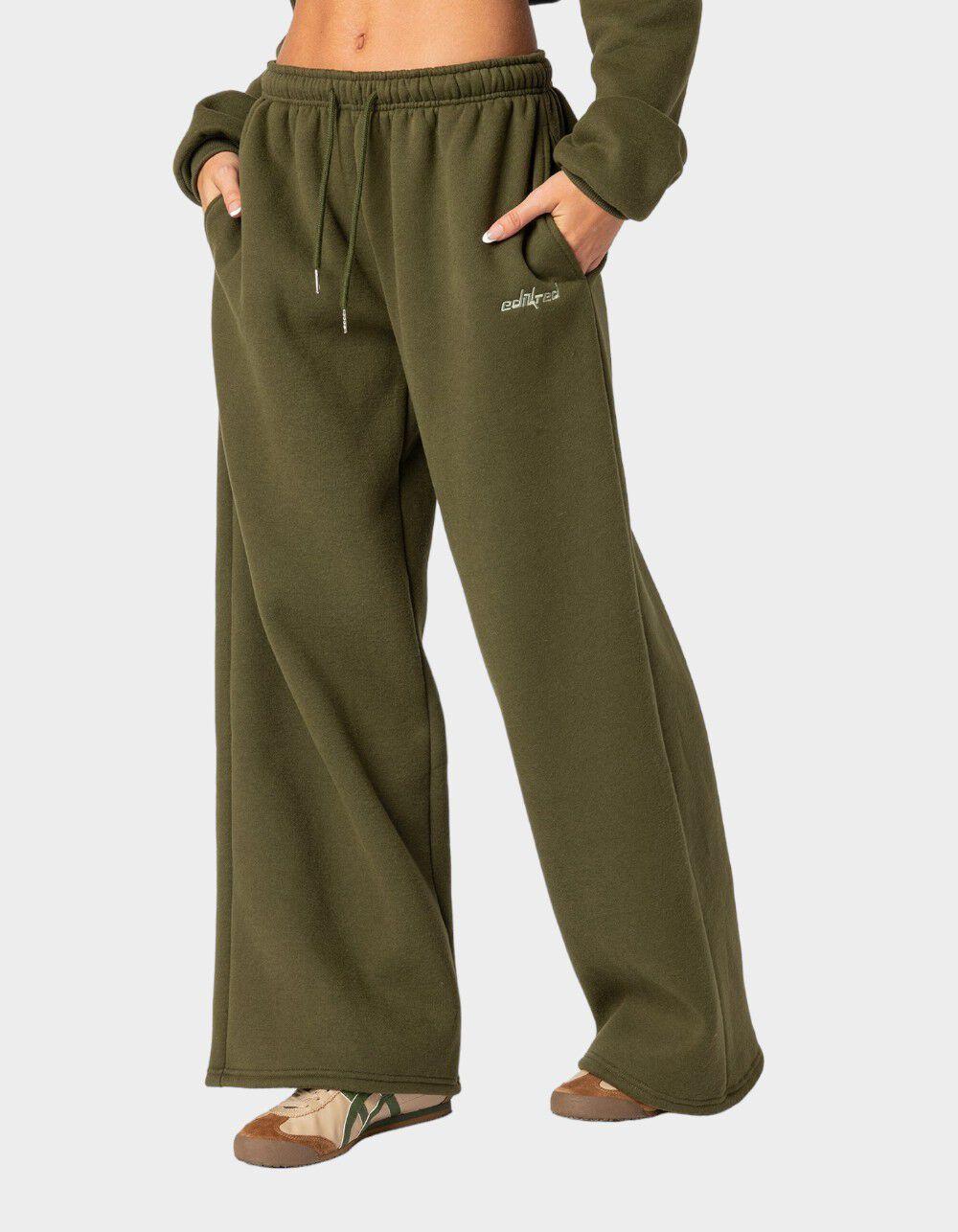 EDIKTED Brenna Low Rise Wide Sweatpants Product Image