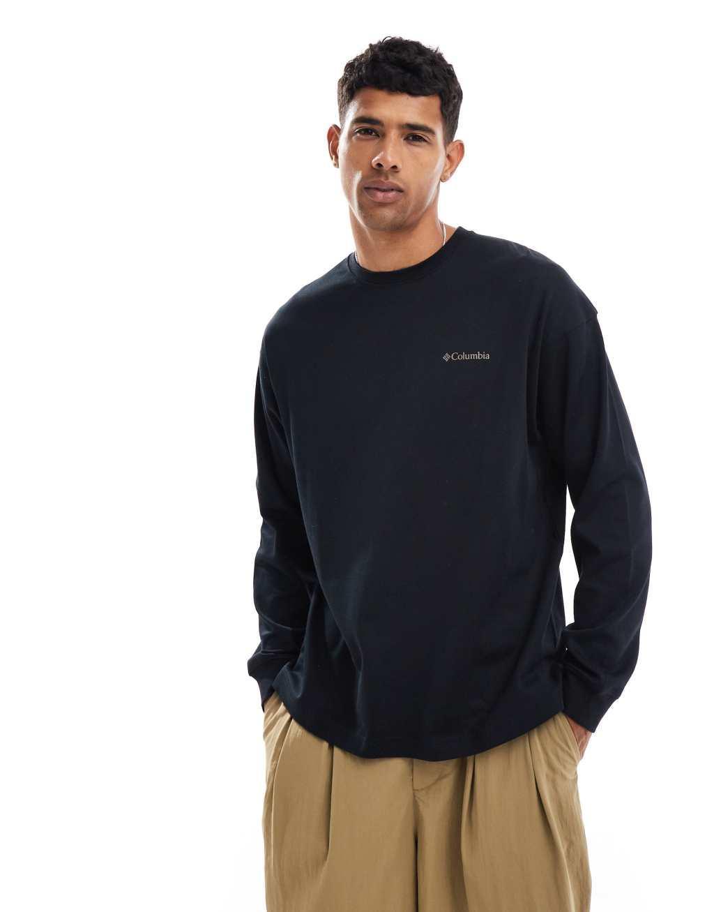 Columbia Duxbery relaxed long sleeve t-shirt in black Product Image