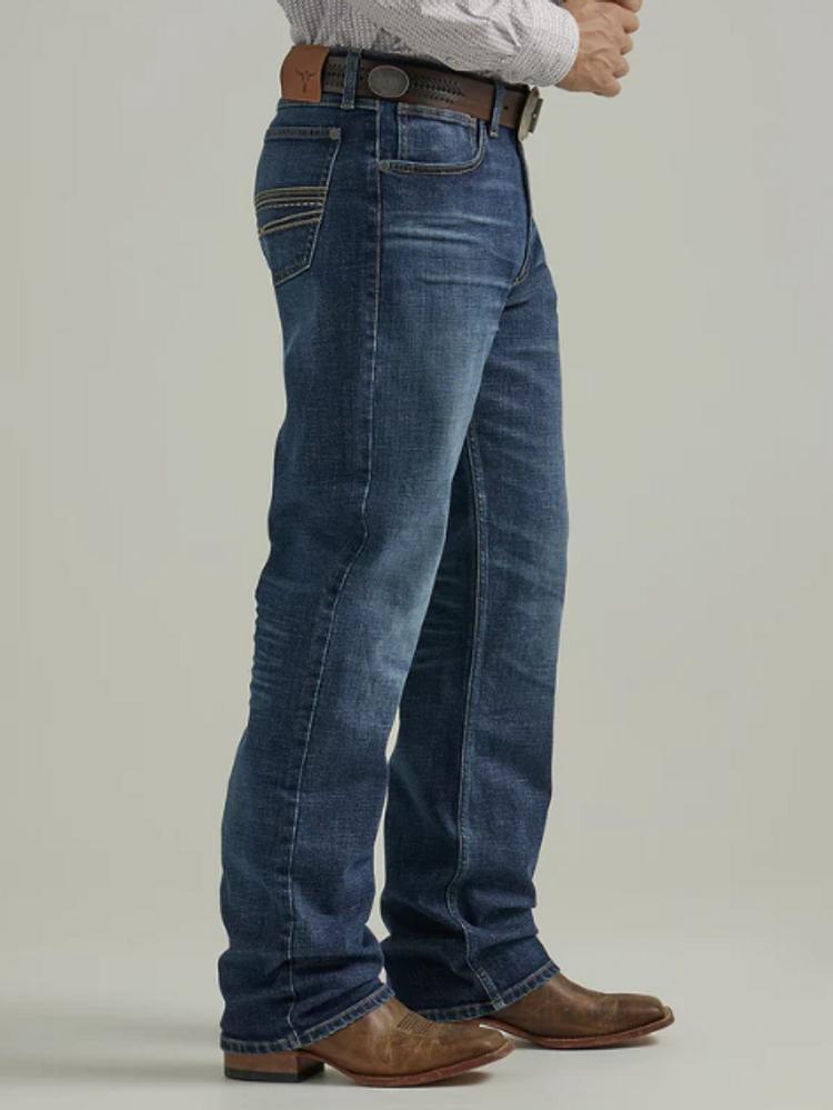 Wrangler 20X® Men's No. 33 Xtreme Relax Straight Leg Jeans Product Image