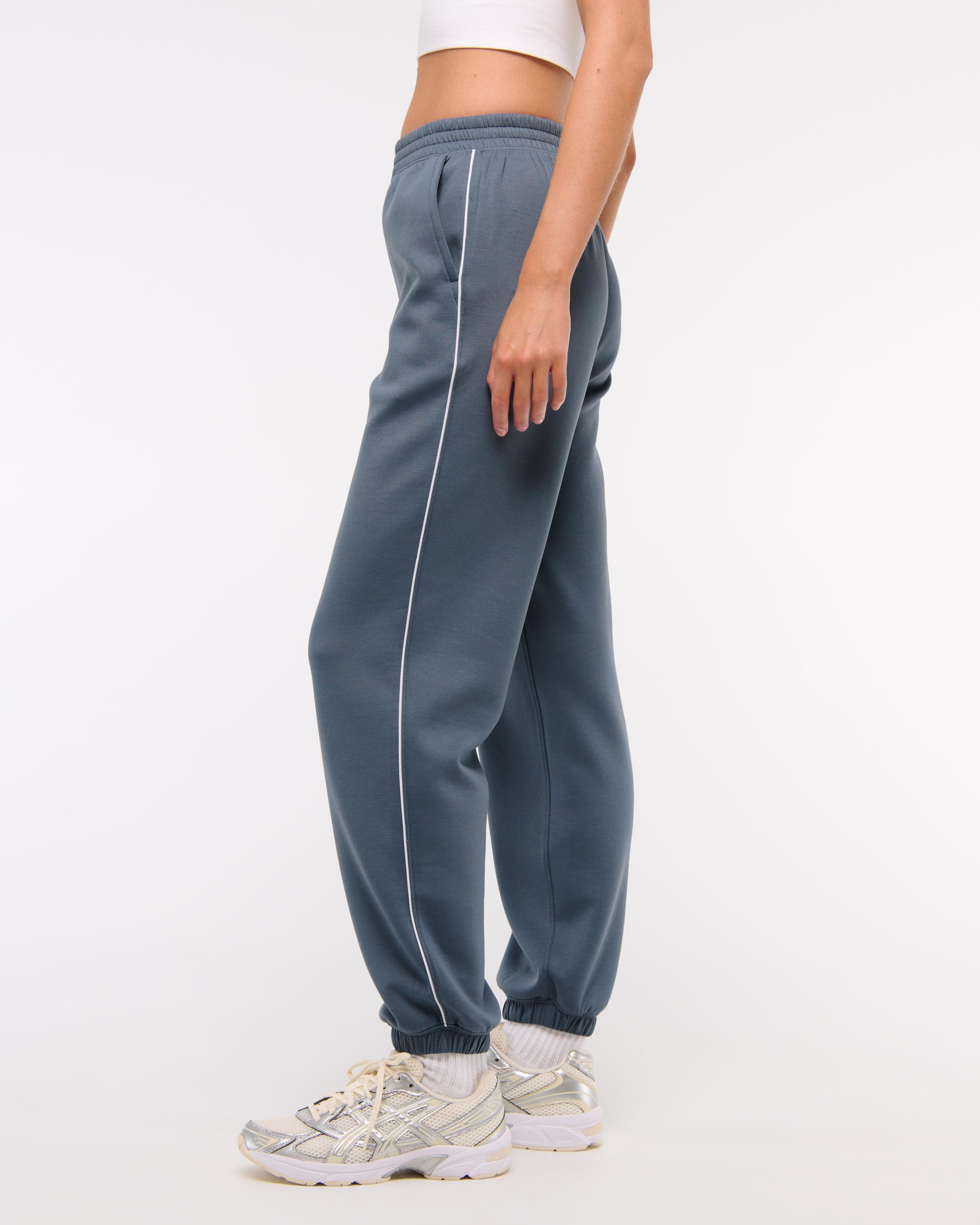 YPB neoKNIT Sweatpant Product Image