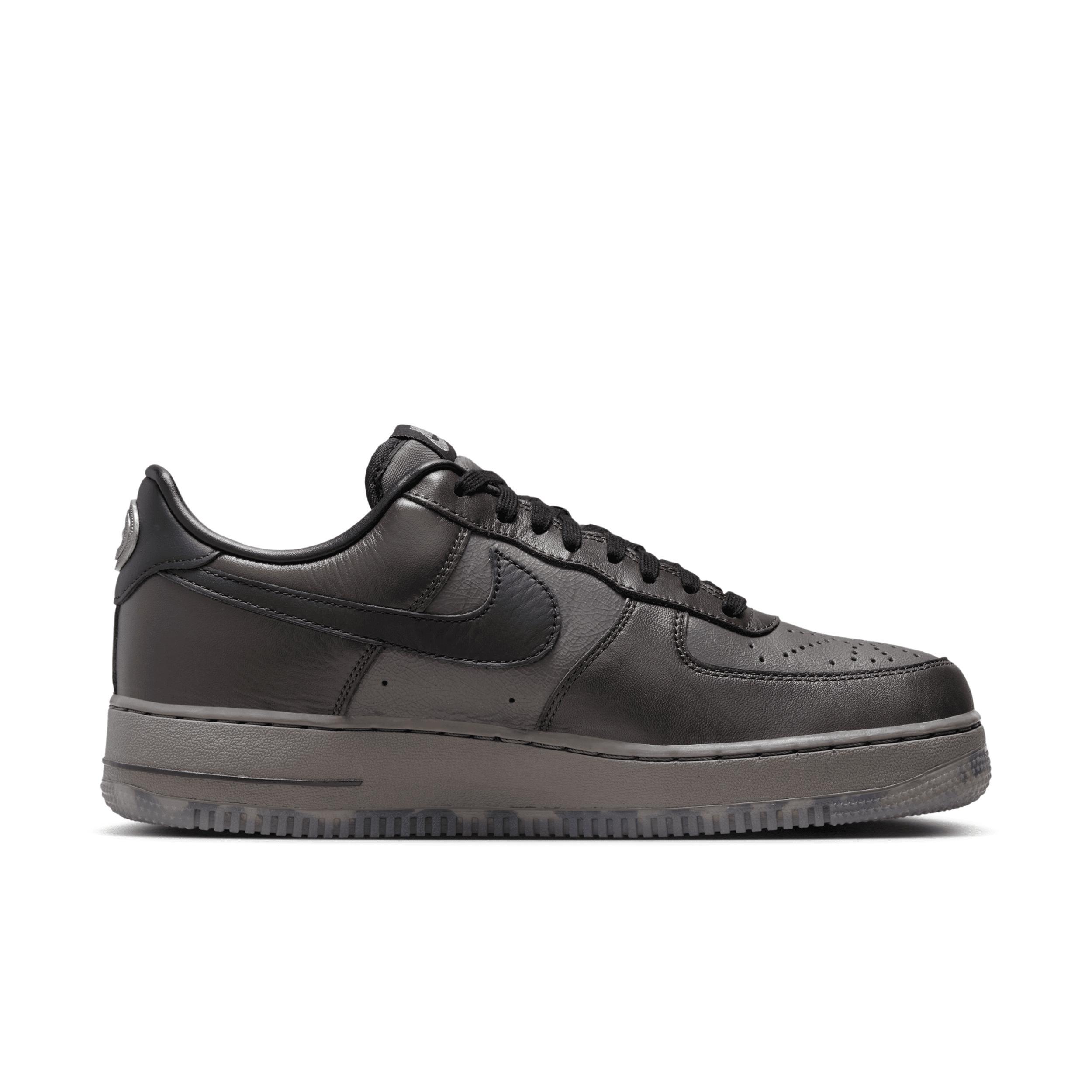 Nike Men's Air Force 1 Low Shoes Product Image