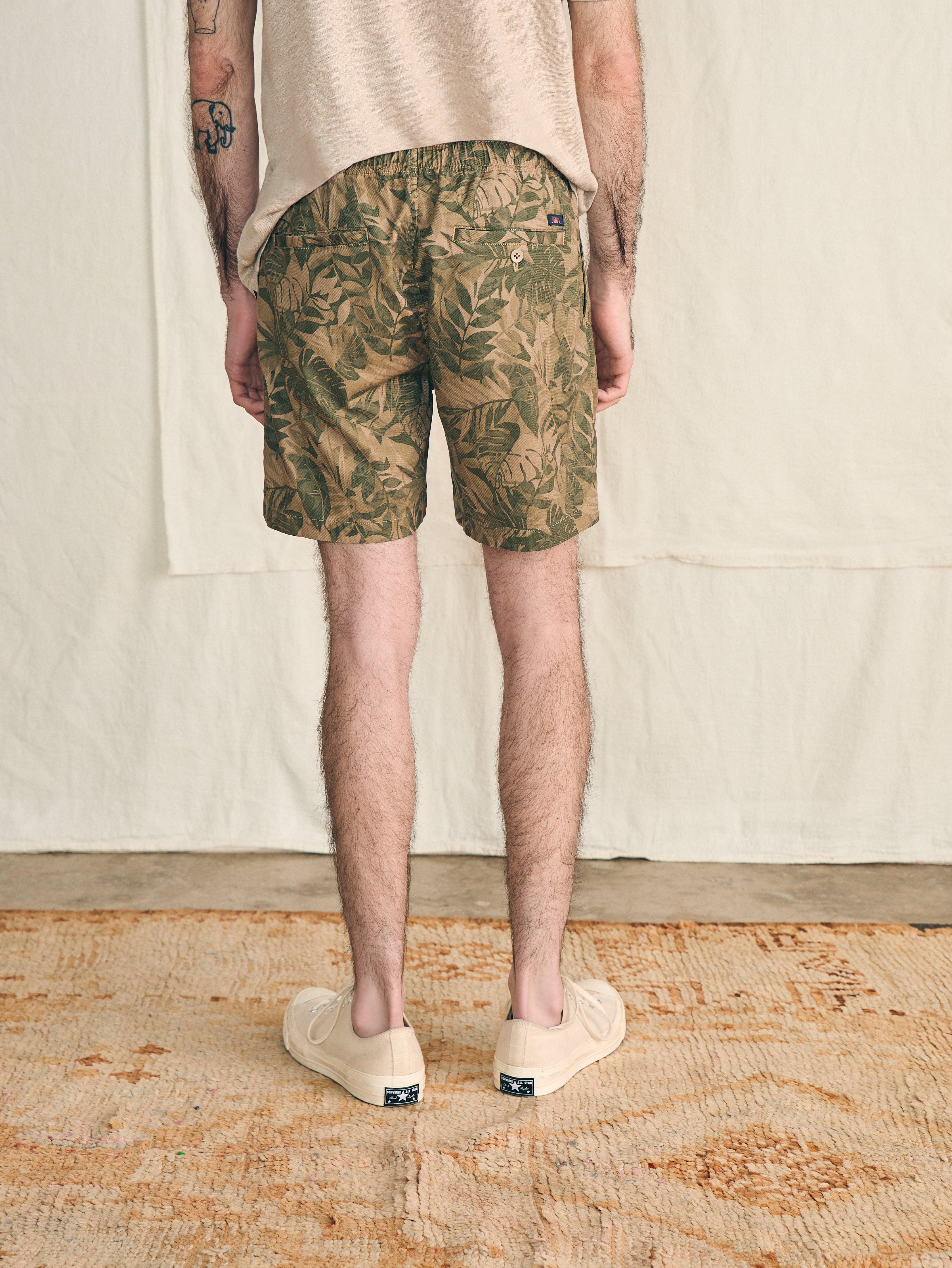 Essential Drawstring Short (6.5" Inseam) - Olive Jungle Tropical Male Product Image