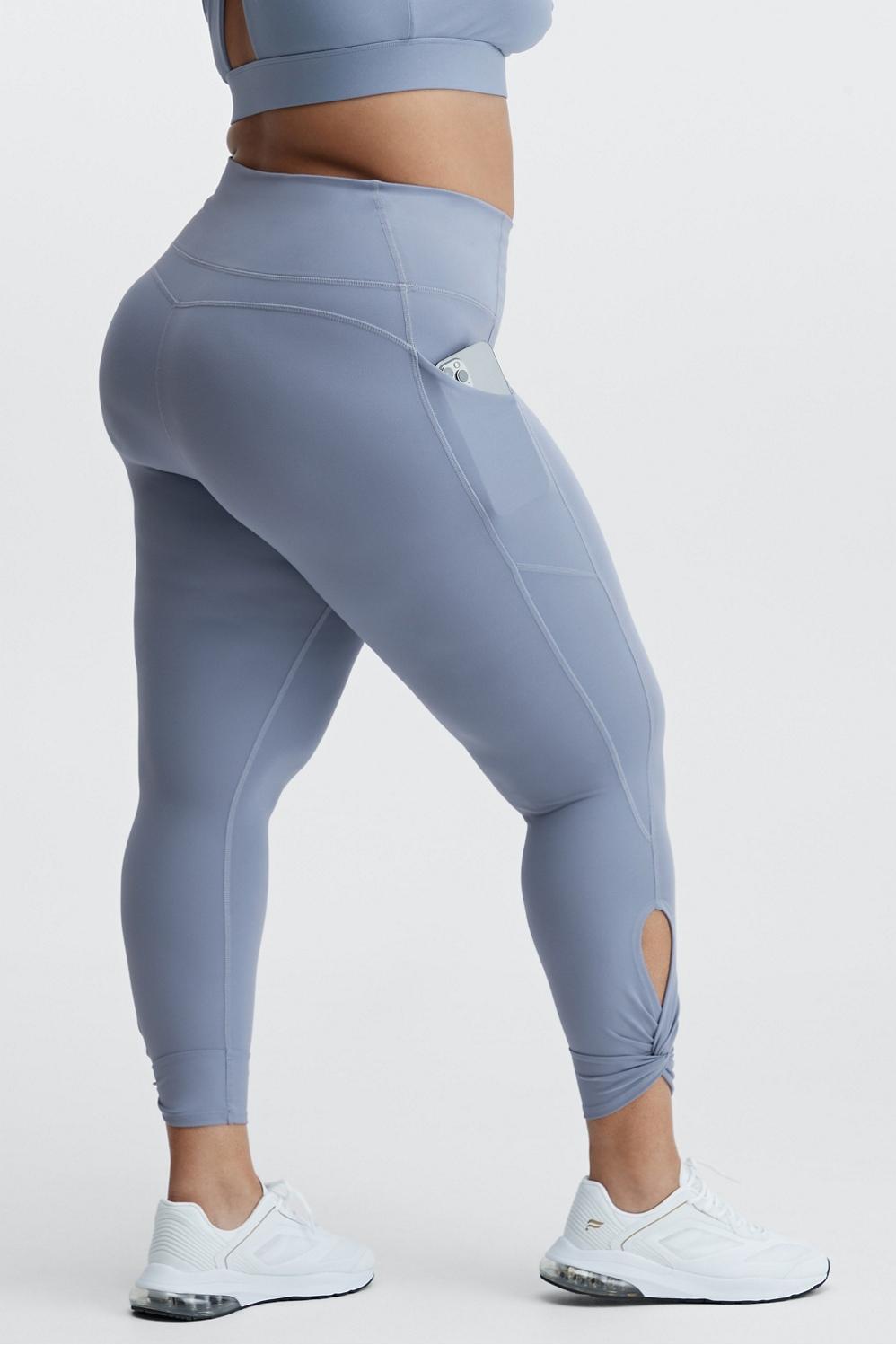 Fabletics Oasis High-Waisted Twist 7/8 Legging Womens blue plus Size 4X Product Image