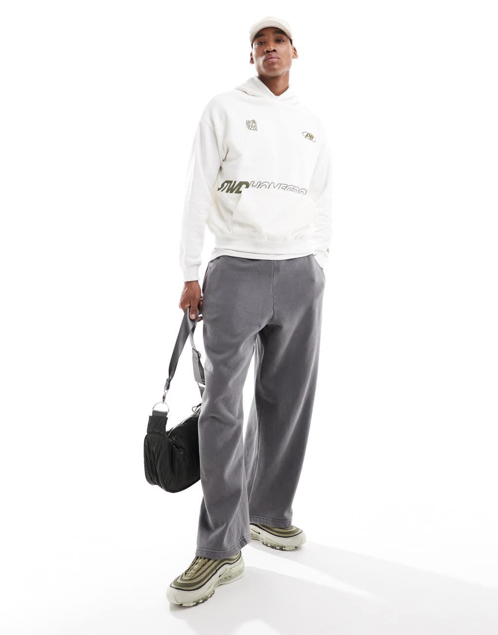 Pull&Bear skater wide leg sweatpants in gray Product Image