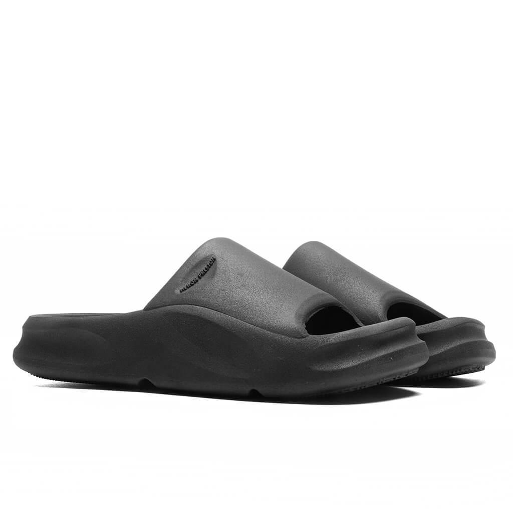 Eco Moulded Slider - Black/No Color Male Product Image