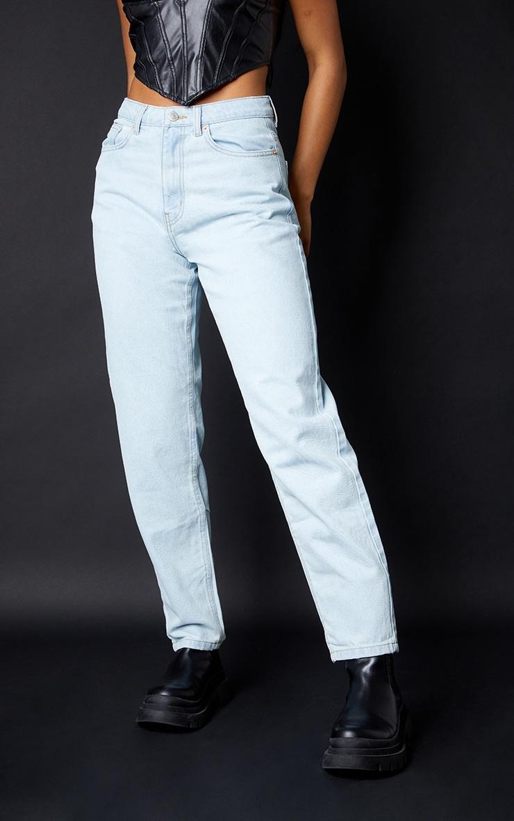 PRETTYLITTLETHING L30 Light Wash Mom Jeans Product Image