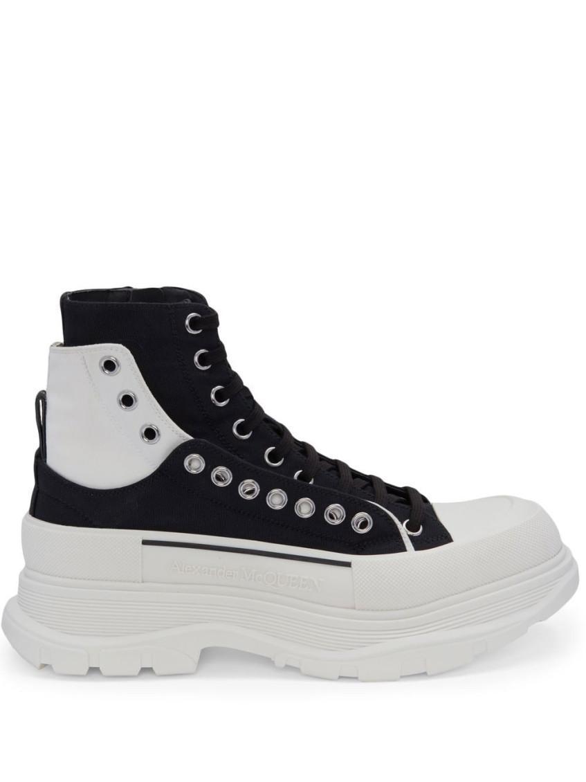 Black And White Tread Slick Boot Product Image