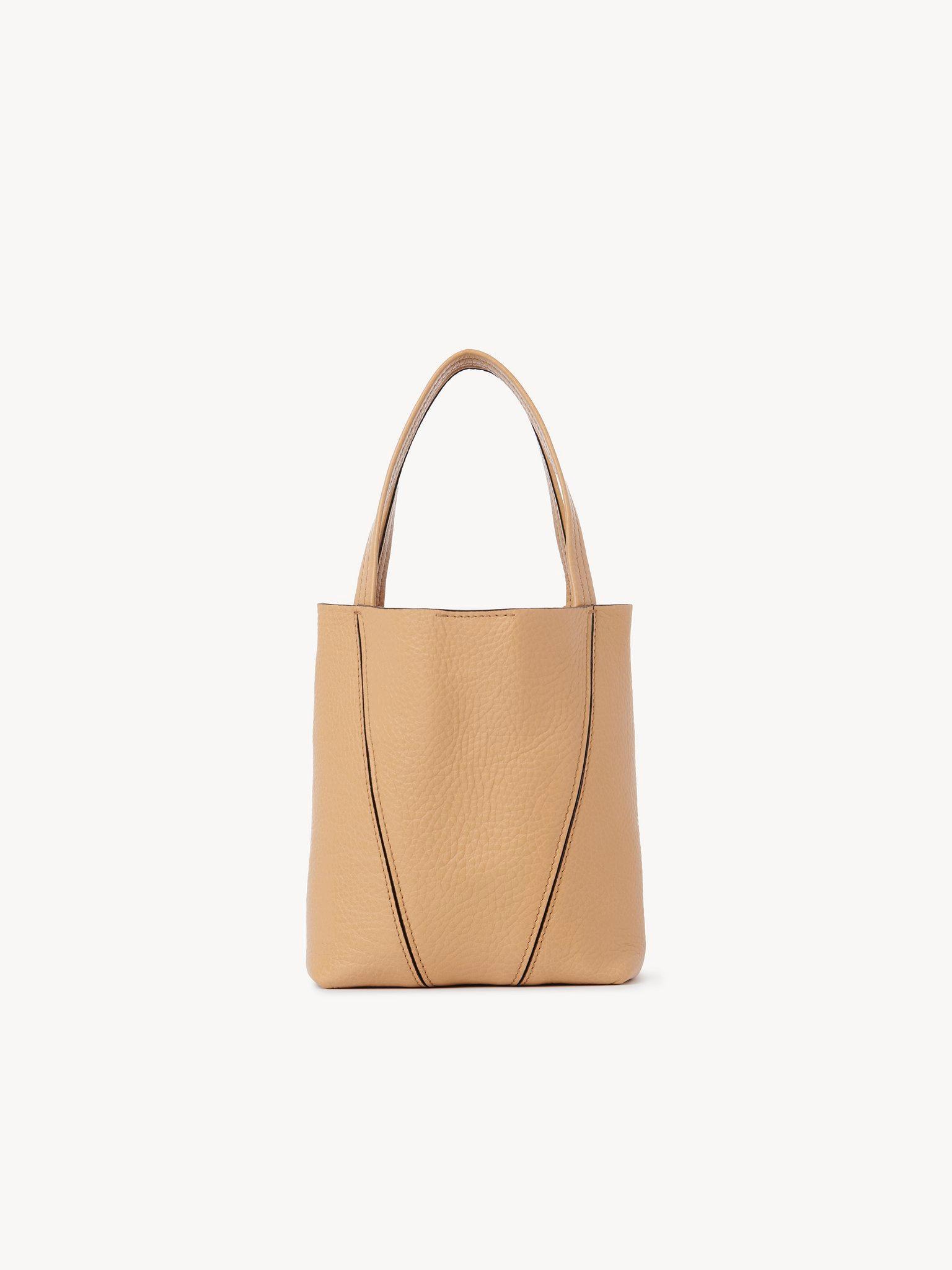 Small Chloé Spin tote bag in grained leather Product Image