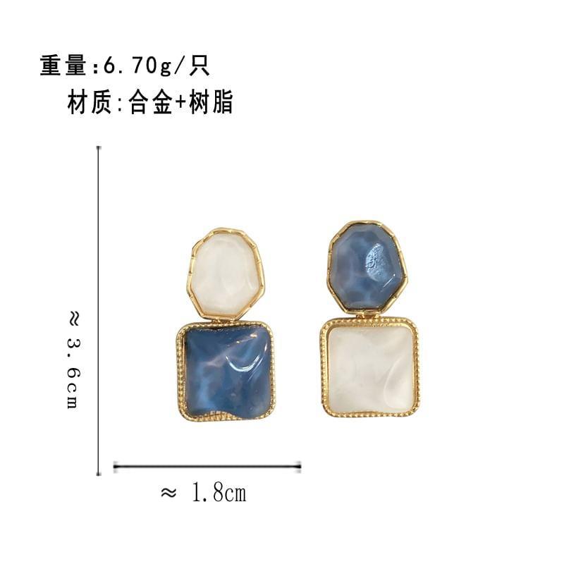 Flower Drop Earring Product Image