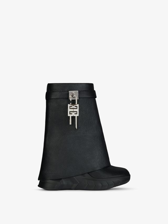 Shark Lock Biker ankle boots in grained leather Product Image