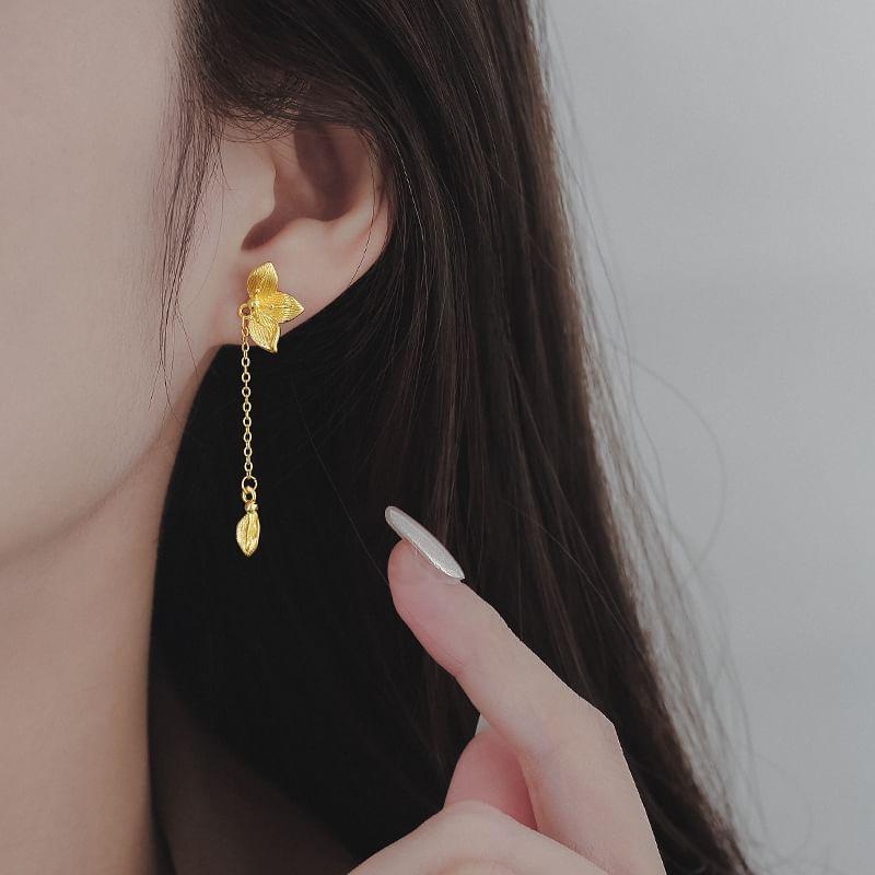 Flower Dangle Earring Product Image