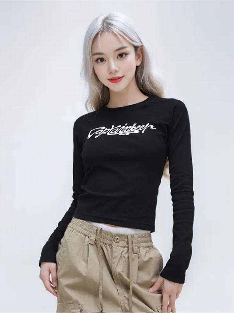 Long-Sleeve Crew Neck Lettering Crop Slim Fit T-Shirt Product Image