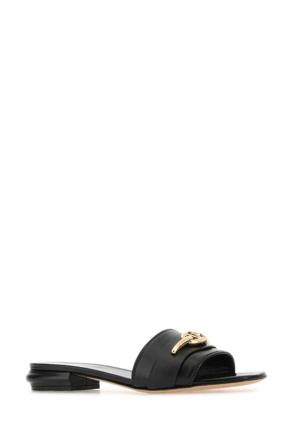 Slippers In Black Product Image