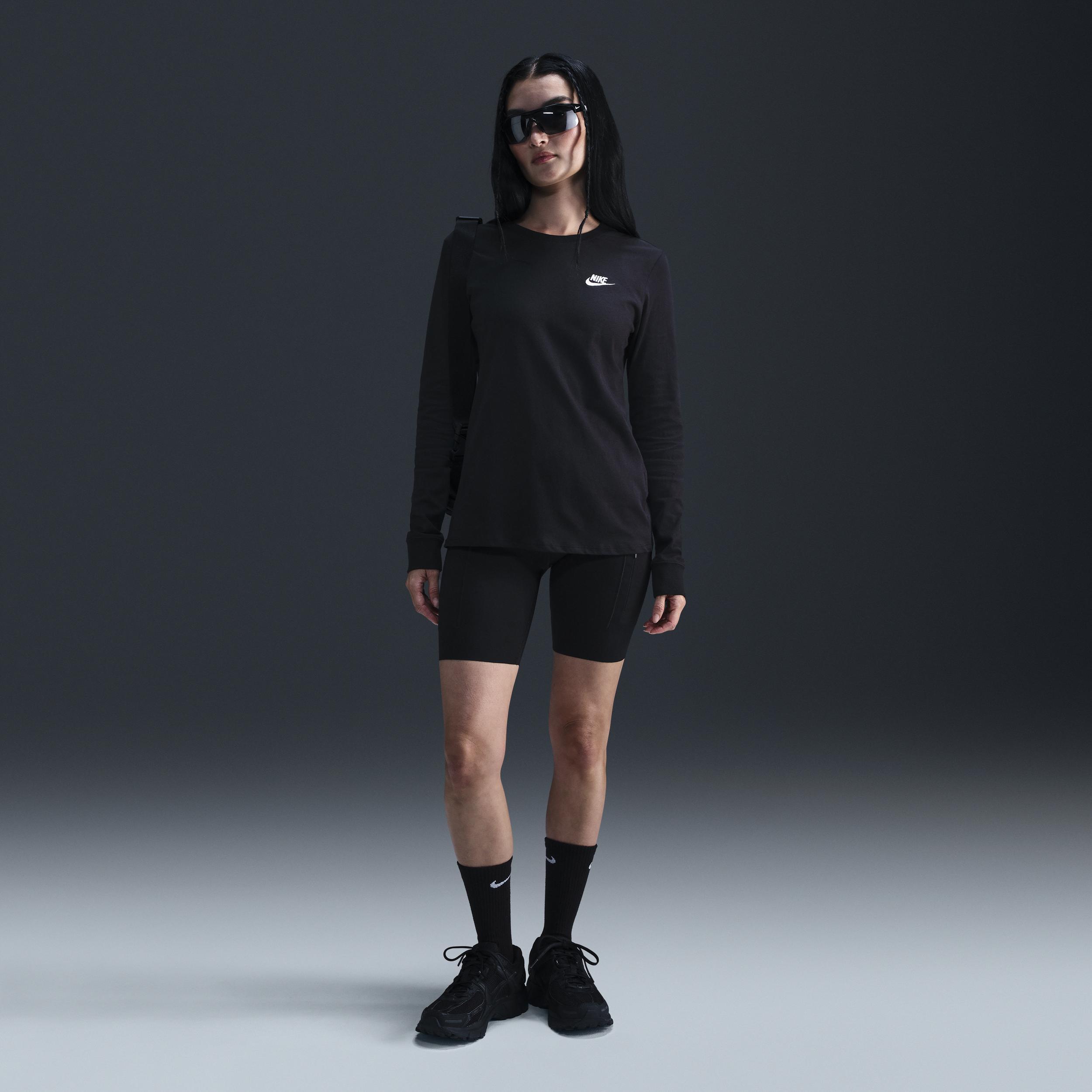 Womens Nike Sportswear Club Long-Sleeve T-Shirt Product Image