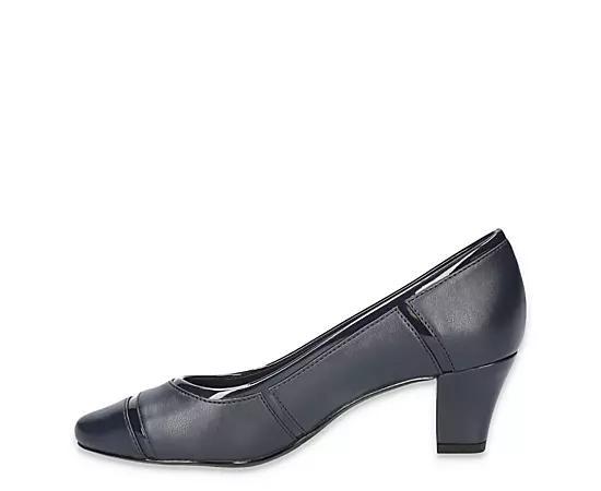 Easy Street Womens Datia Pump Product Image