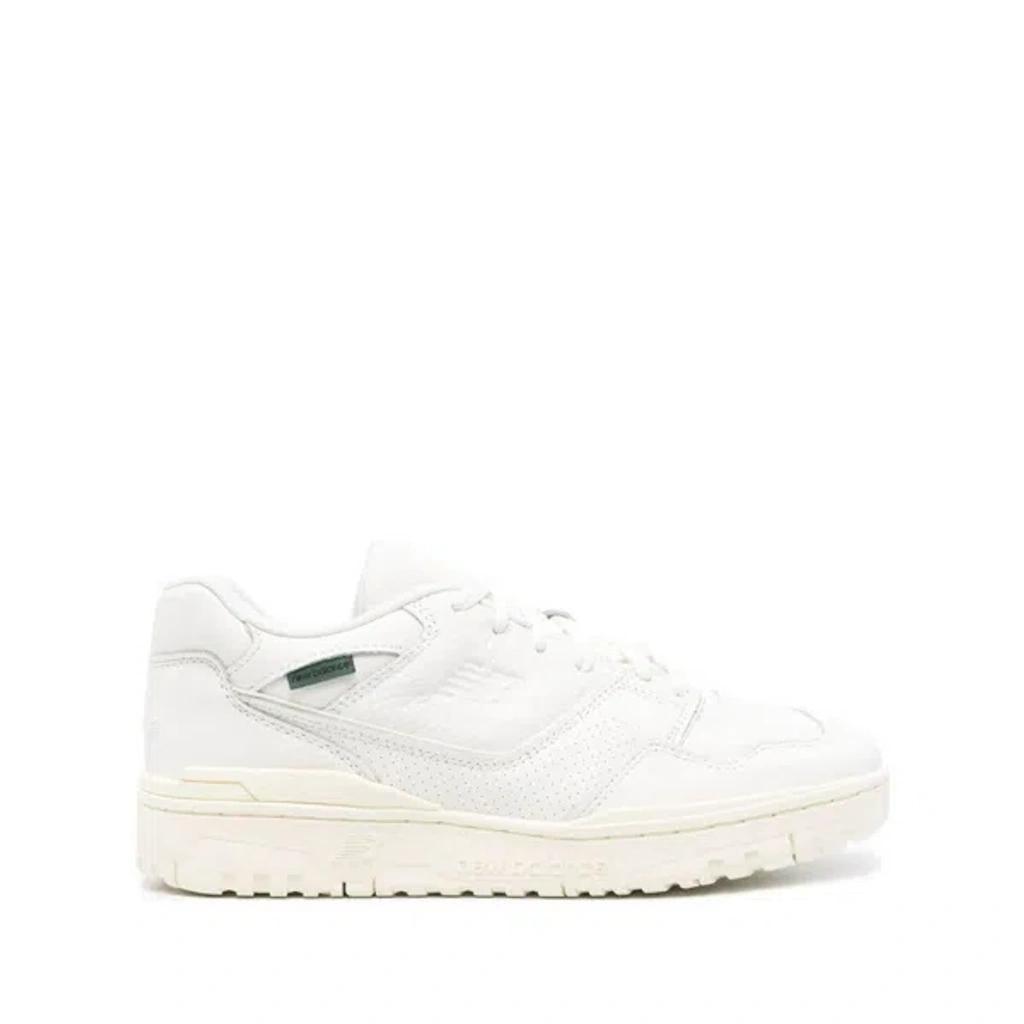 NEW BALANCE Sneakers In White product image