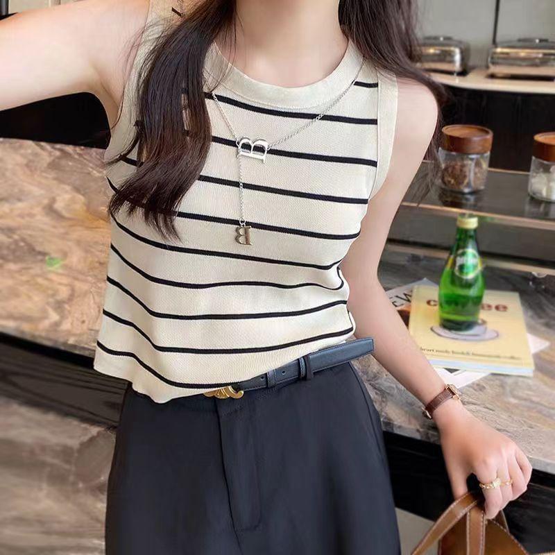 Round Neck Knit Crop Tank Top Product Image