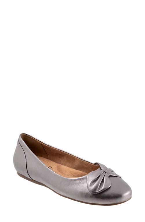 SoftWalk Sofia Bow Ballet Flat Product Image