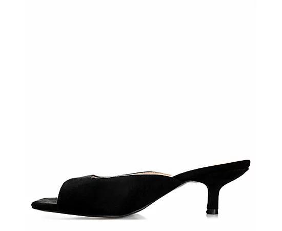 Journee Collection Womens Larna Pumps Product Image