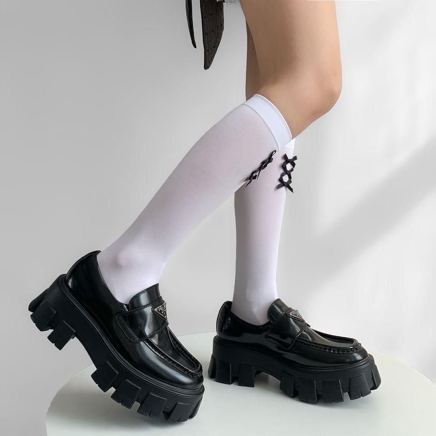 Bow Accent Knee High Socks Product Image