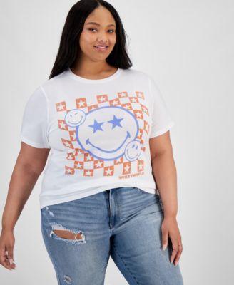 Trendy Plus Size Smiley Graphic T-Shirt  Product Image