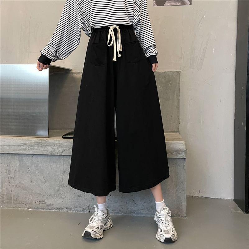 Drawstring Waist Plain Capri Wide Leg Pants Product Image