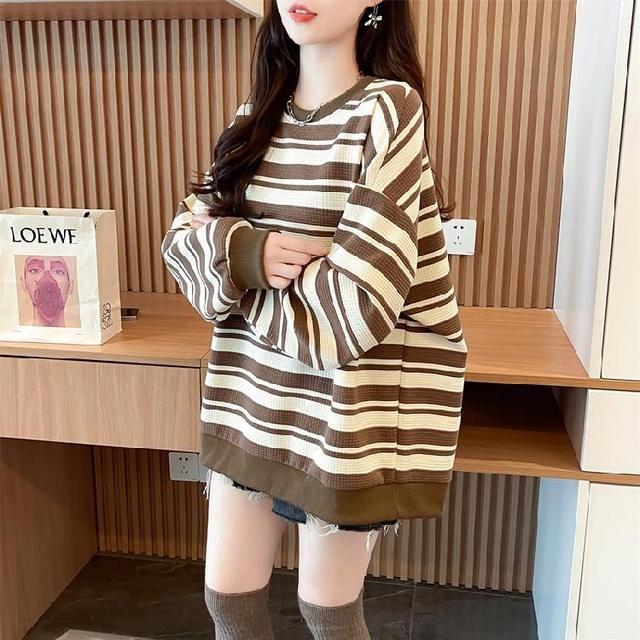 Round Neck Striped Oversized Sweatshirt Product Image