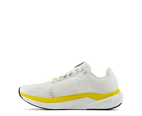 New Balance Womens Fuelcell Propel V5 Running Shoe Product Image