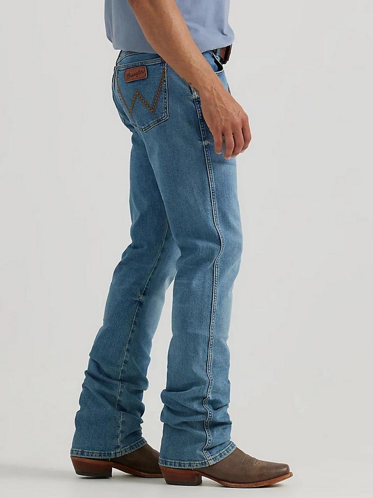 SALE Wrangler Retro® Men's Flintlock Slim Bootcut Jeans Product Image