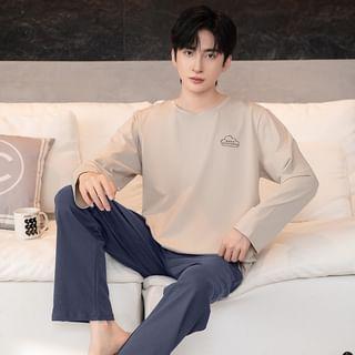 Pajama Set: Long-Sleeve Round Neck Lettering T-Shirt + Pants Product Image