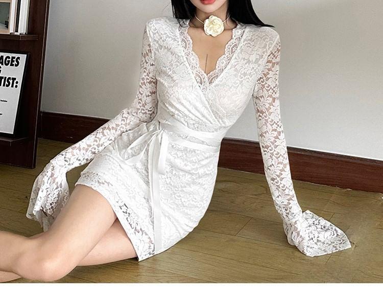 Long-Sleeve V-Neck Bow Lace Mini Sheath Dress Product Image