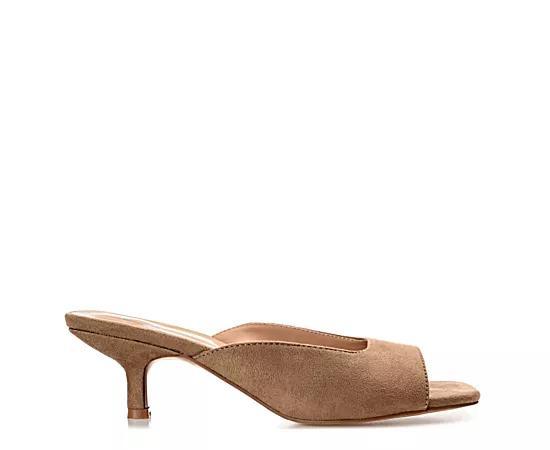 Journee Collection Womens Larna Pumps Product Image